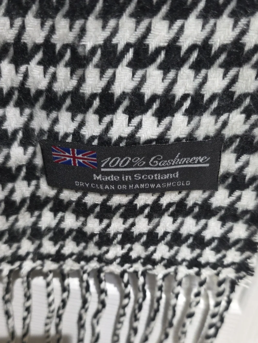 Scottland Black & White Houndstooth Men's or Womens 100% Cashmere Scarf